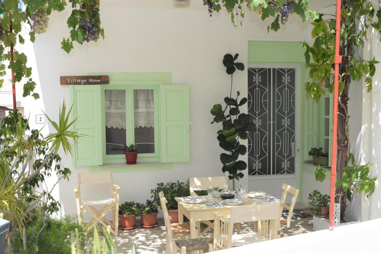 Village Home In Paradeísion エクステリア 写真